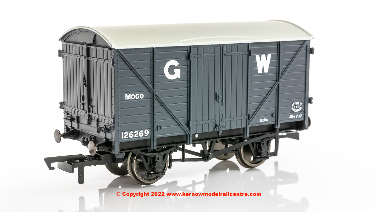 R60030 Hornby Mogo Vent Van - 126269 - GWR Grey image 