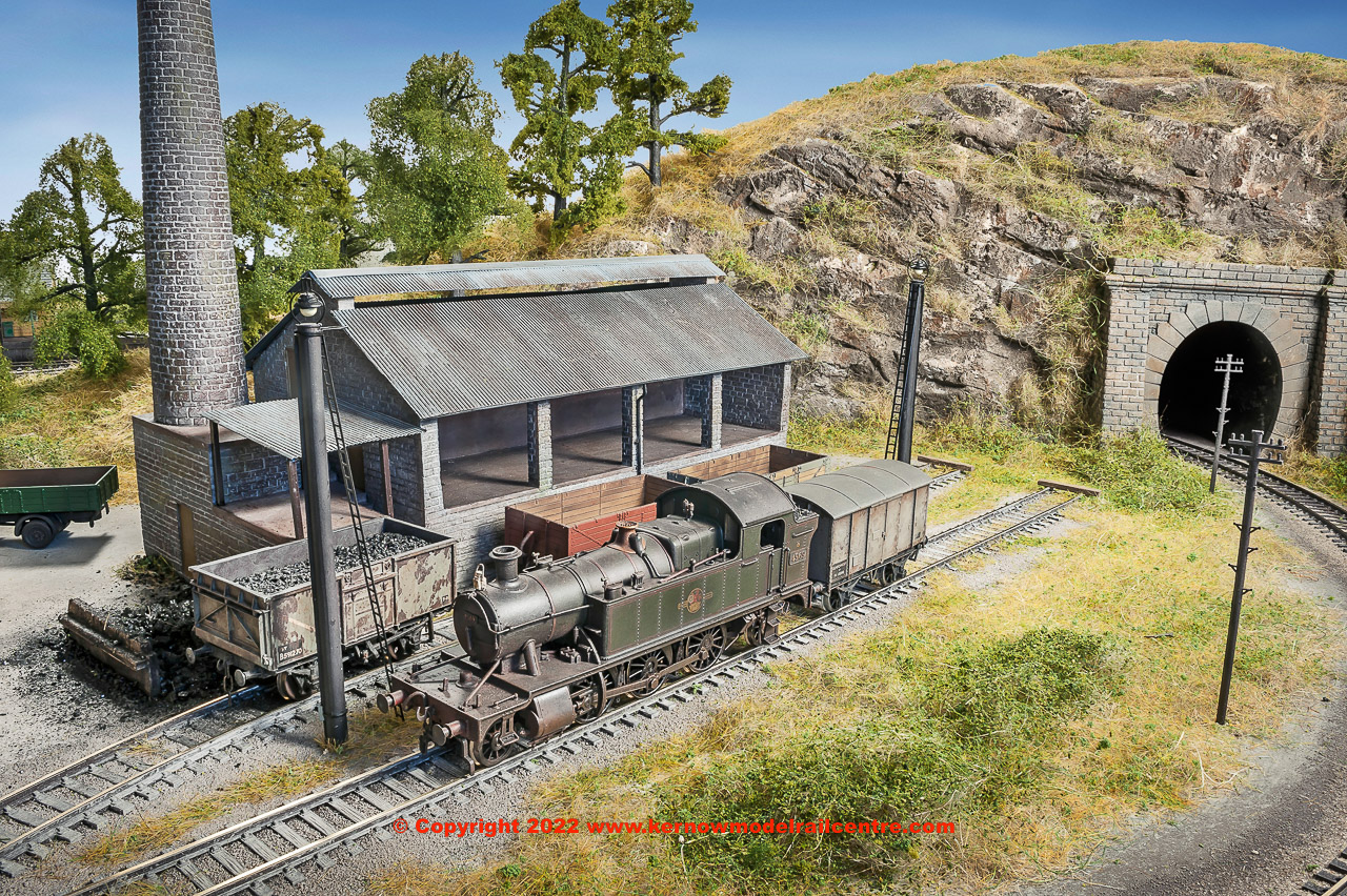 Bachmann Scenecraft China Clay Dries and Chimney Image