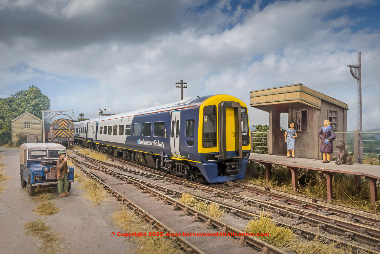 31-520Z Bachmann Class 159 3 Car DMU South Western Railway Image