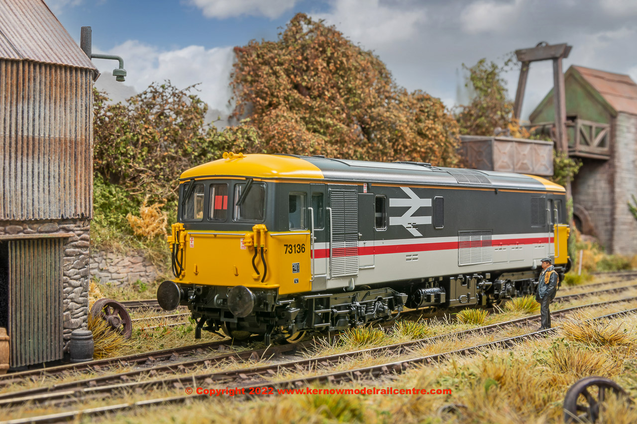 4D-006-020 Dapol Class 73 Electro-Diesel 73 136 Intercity Image