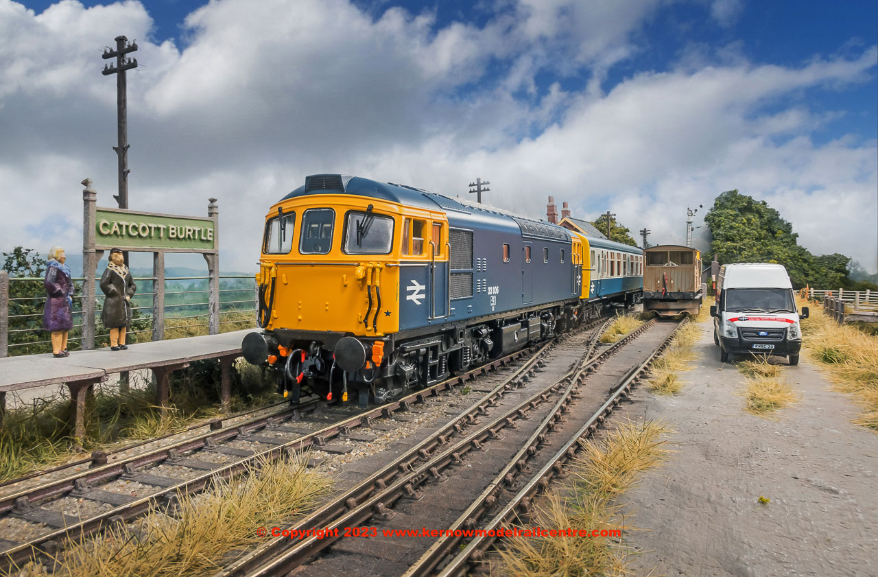 3372 Heljan Class 33/1 Diesel Loco 33 104 BR Blue Image