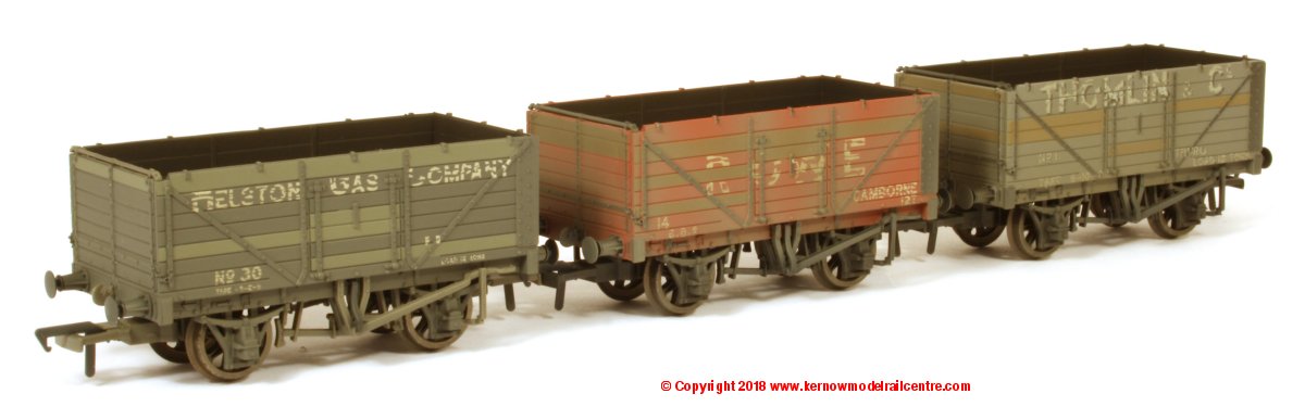37-081TL Bachmann Cornish Coal Trader Pack - 3 x 7 Plank Private Owner Wagons with Weathered finish