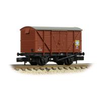 373-705 Graham Farish BR 12T Vent. Van Planked Sides BR Bauxite