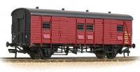 39-526A Bachmann SR PMV Parcels & Miscellaneous Van BR Crimson