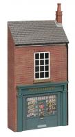 44-0124 Bachmann Scenecraft Low Relief Lucston Sweet Shop