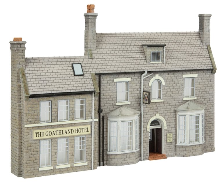 44-0210 Bachmann Scenecraft Low Relief Goathland Hotel Image