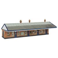 44-1019A Bachmann Scenecraft GWR Standard Station - Blue & White