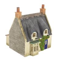 44-122G Bachmann Scenecraft Thatched Cottage - Grey Stone & Blue Door