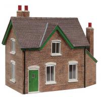 44-0174G Bachmann Scenecraft Gatekeeper's Cottage Green