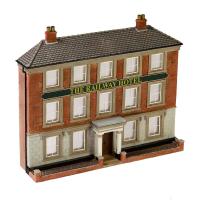 44-214 Bachmann Scenecraft Low Relief Railway Hotel.