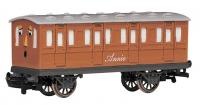 76044BE Bachmann Thomas and Friends Annie Carriage