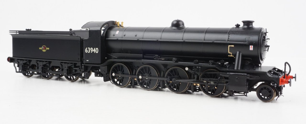 3903 Heljan Tango O2 Steam Locomotive number 63940 in BR Black livery with Late Crest