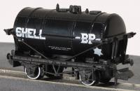 NR-P160 Peco petrol tank wagon in Shell BP Livery