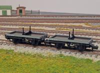 NR1151E Peco 4 Wheel Bolster Wagon Twin Pack - LNER
