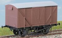 PC07A Parkside Dundas BR 12 Ton Goods Van Kit with planked sides