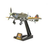 PKEA33304 Easy Model Hurricane Mk II R.A.F. D Day Bachmann Exclusive