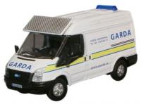 76FT007 Oxford Diecast Ford Transit Van SWB Med 'Garda'.