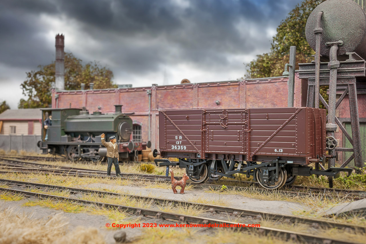 D1379 8 Plank Wagon – 36359 SR Brown Post 1936