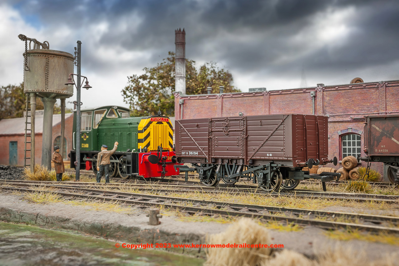 D1379 8 Plank Wagon – S36194 SR Brown BR Number D1379 8 Plank Wagon – S36194 SR Brown BR Number