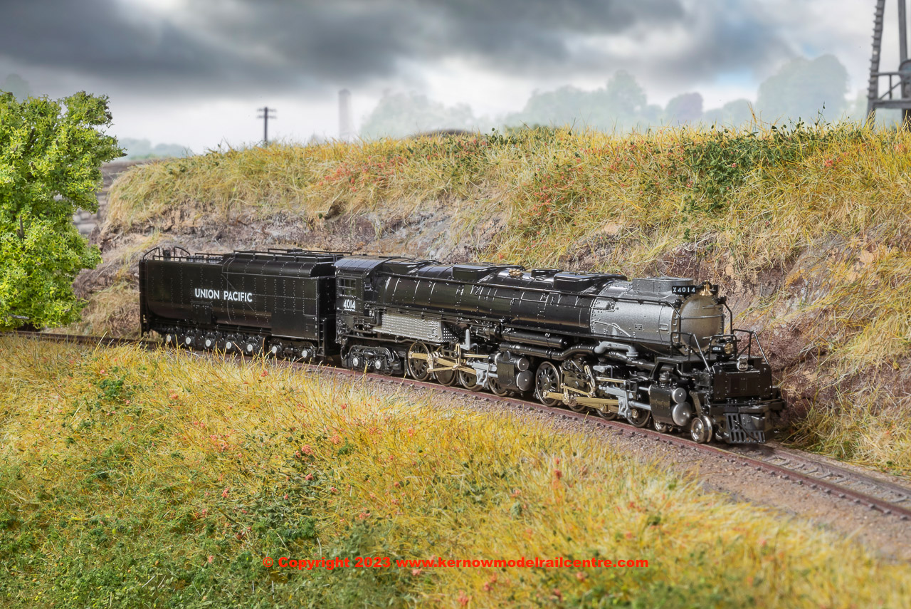 126-4014 Kato Union Pacific Big Boy Steam Locomotive 4014