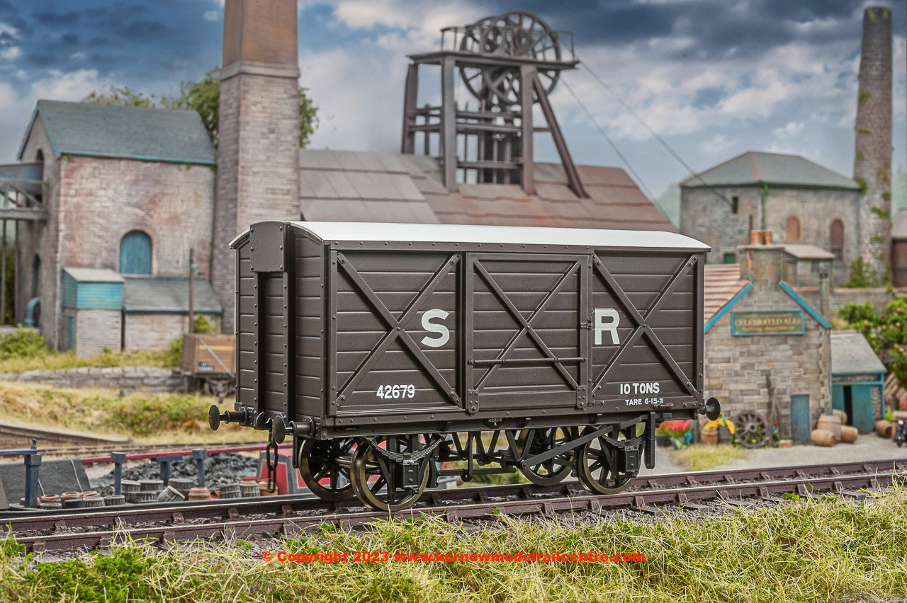 K7010E Kernow MRC Diag 1410 LSWR Wagon Image