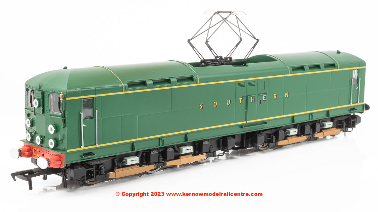 E82002 EFE Rail SR Bulleid Booster CC1 SR Green