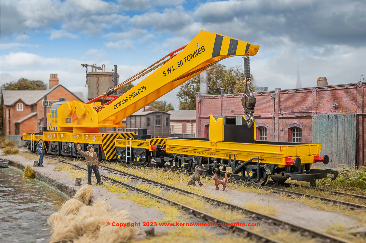 R60123 Hornby 75 Ton Breakdown Crane image