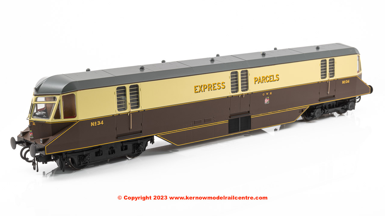 19430 Heljan AEC Parcels Railcar number 34 GWR Chocolate Cream