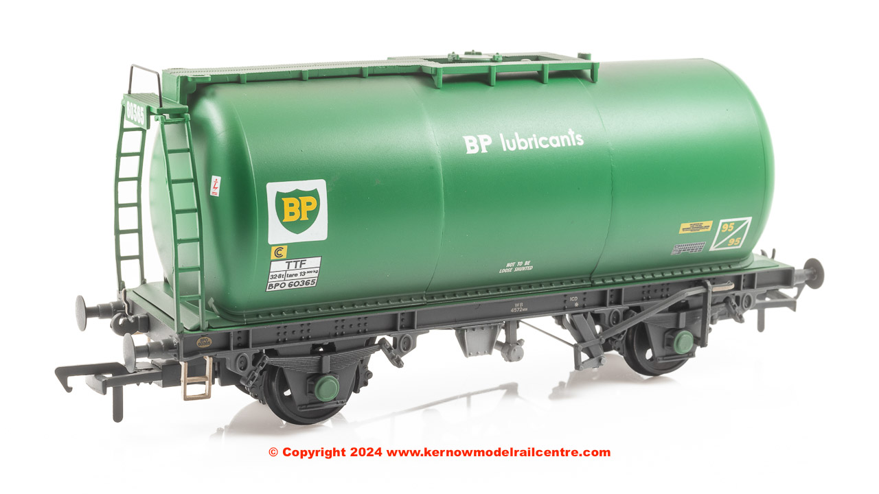 BR 45T TTF Tank Wagon 'BP Lubricants' Green BR 45T TTF Tank Wagon 'BP Lubricants' Green