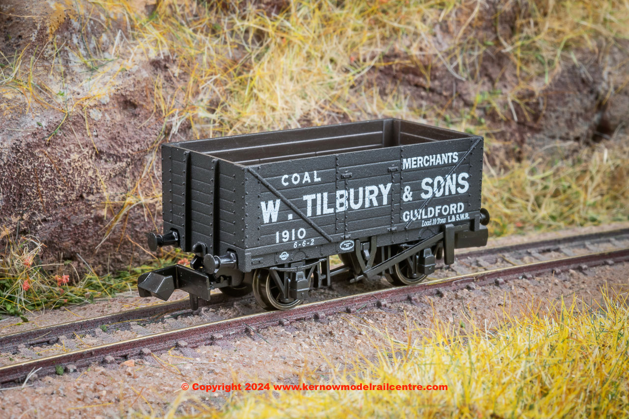 NRC-015 Peco 7 Plank Open Wagon - W Tilbury Guildford image