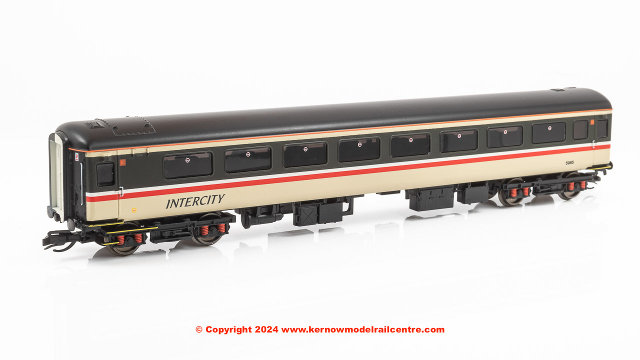 BR Intercity Mk2F Tourist Standard Open, 5985 - Era 8