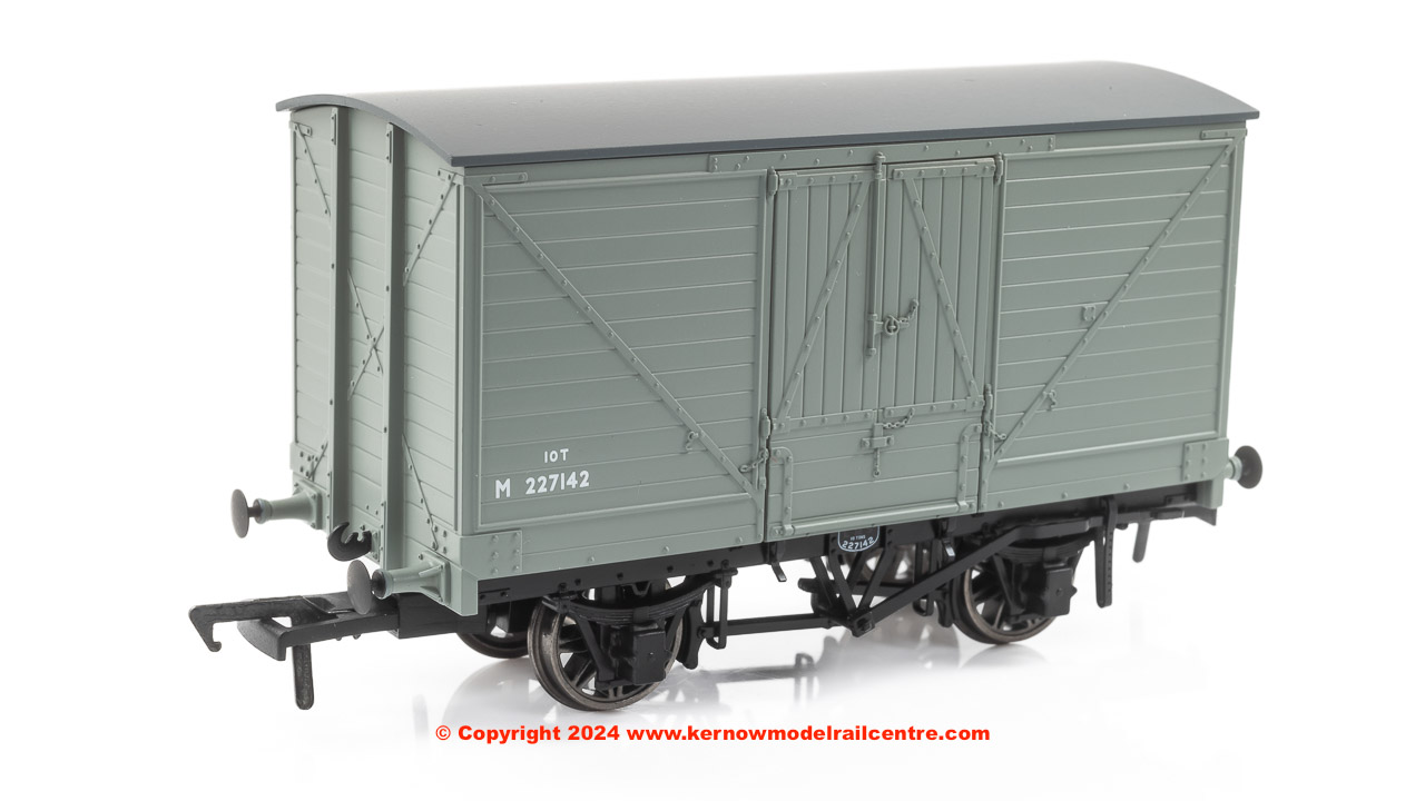 LNWR Dia.88 10T Van – No.M227142 – BR Grey LNWR Dia.88 10T Van – No.M227142 – BR Grey