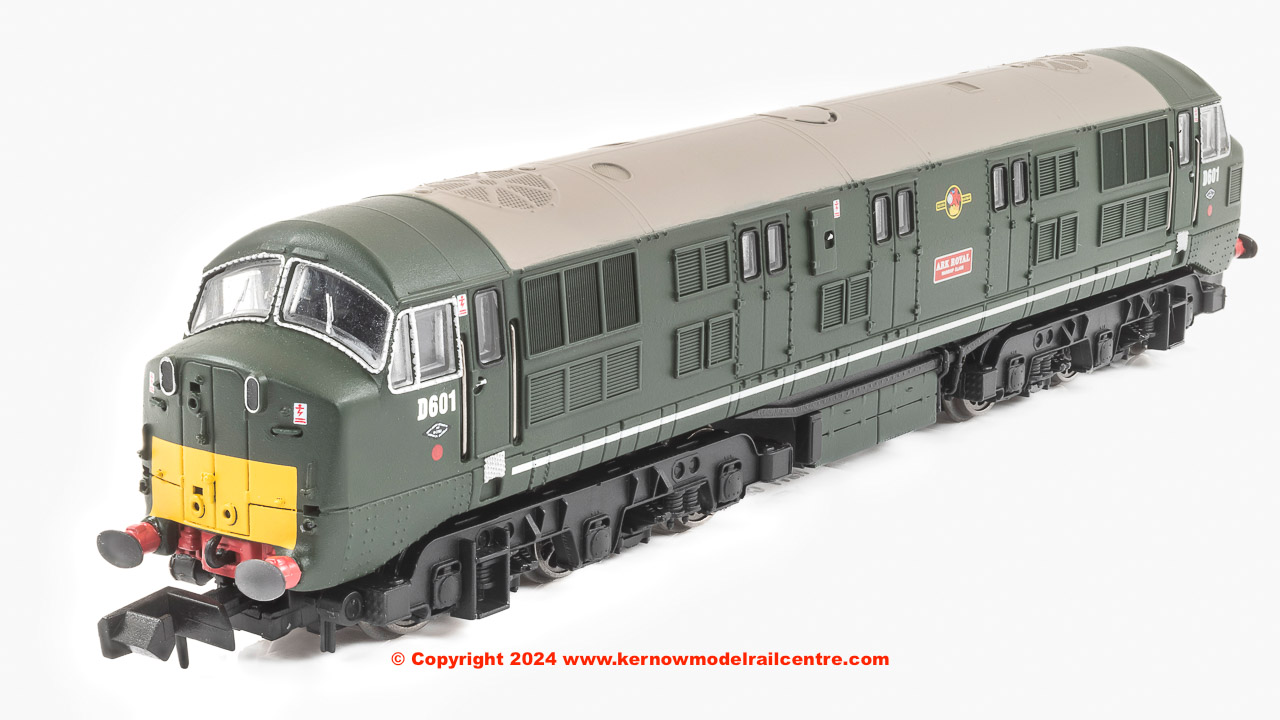 E84526 EFE Rail Class 41 Warship D601 Ark Royal BR Green