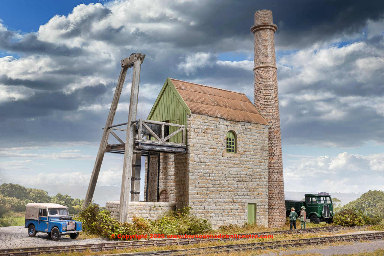 44-057Z Bachmann Scenecraft Cornish Pumping House and Chimney  image