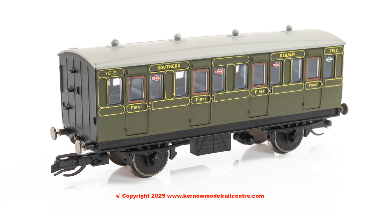 TT4051 Hornby SR 1st Class 4 Wheel Coach Image