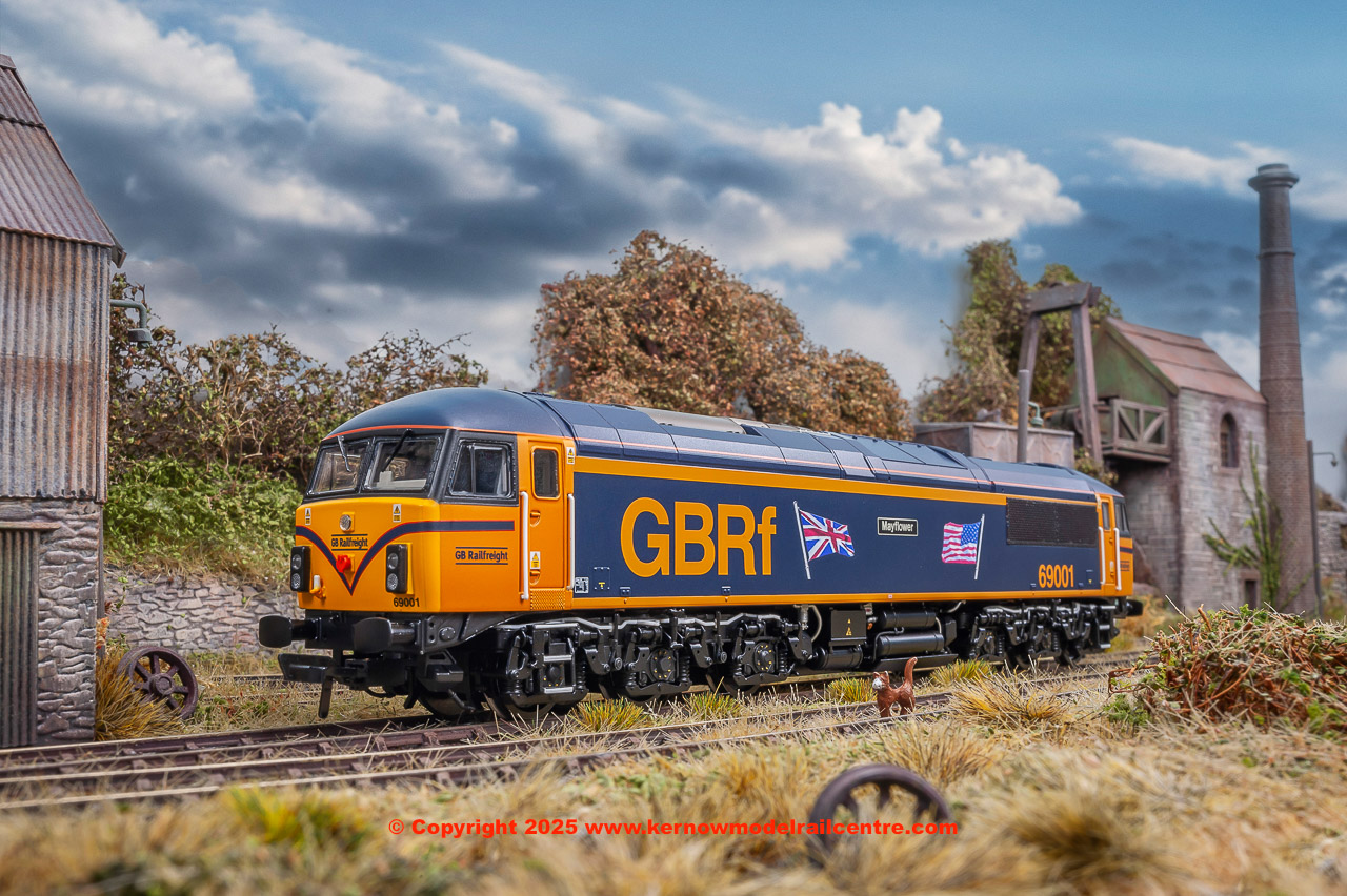 35-776 Bachmann Class 69 Diesel 69 001 Mayflower GBRf Image