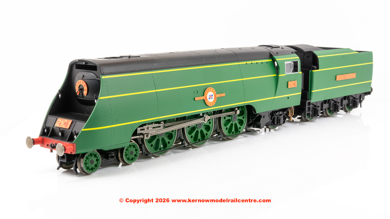 R30399SS Hornby Merchant Navy 21C1 Channel Packet Steam Gen Image