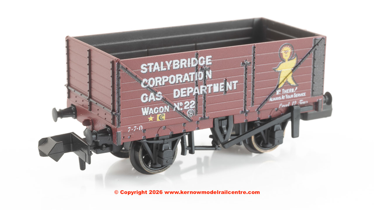 NR7024P Peco 7 Plank Open Wagon Stalybridge Corporation Image