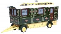 76SCV002 Oxford Diecast Showmans Caravan Green.