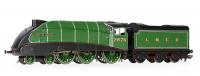 R30406 Hornby Streamlined B17 4-6-0 Steam Locomotive number 2870 "City of London" in LNER Green - era 3