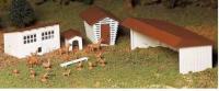 45604 Bachmann Plasticville Farm Outbuildings.