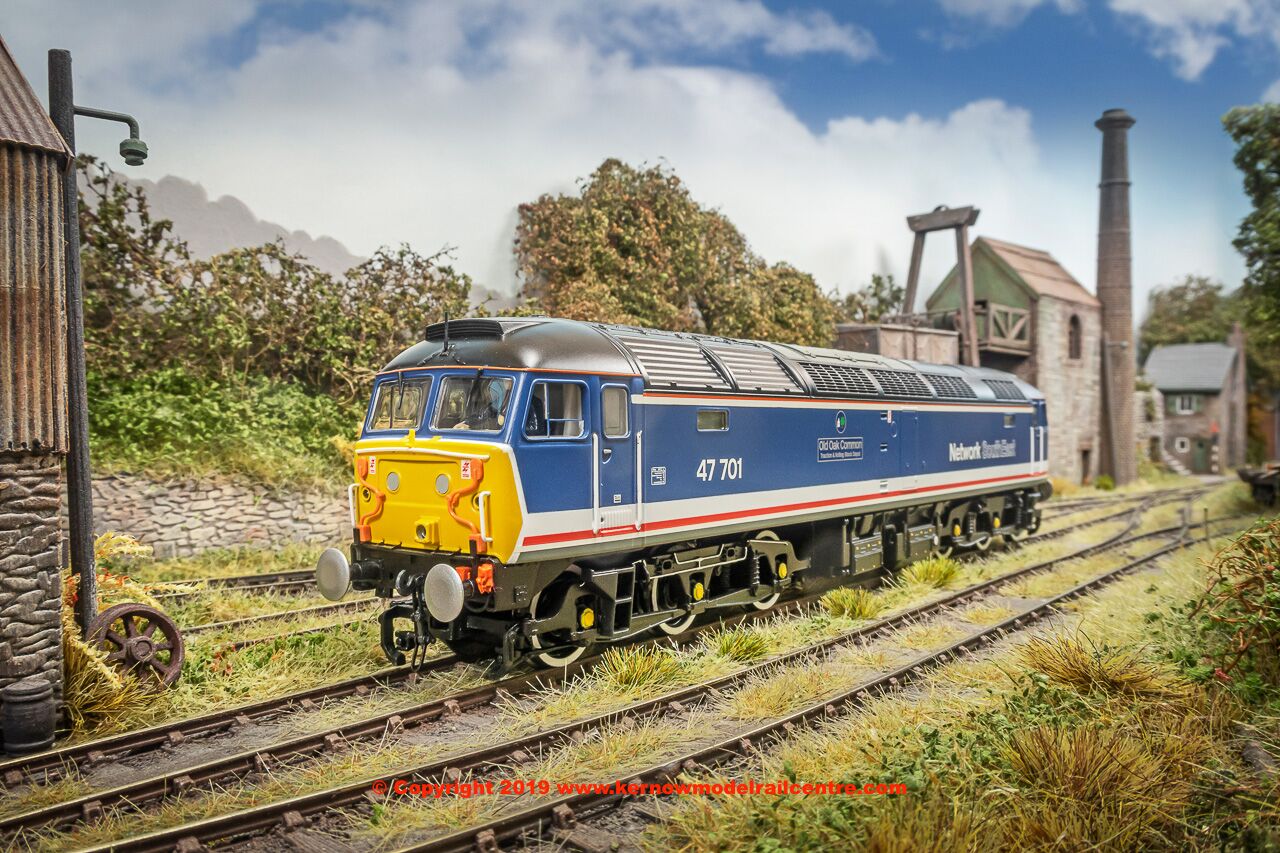 31-657ZDC Bachmann Class 47 Diesel Locomotive number 47 701 named "Old Oak Common" in Revised NSE livery