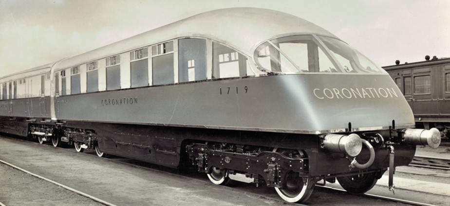 Hornby LNER Coronation Coaches