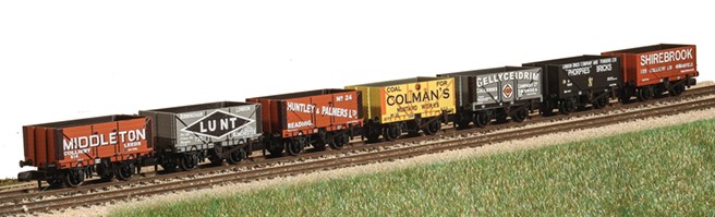 PECO Quality Line Wagons PECO Quality Line Wagons